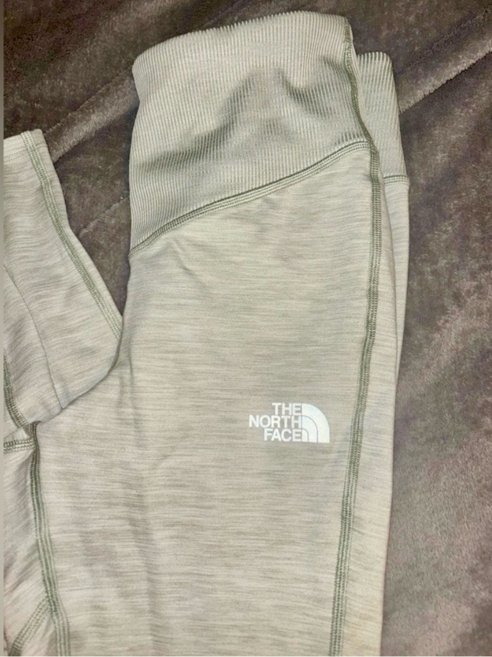 The North Face Dune Sky 7/8 Tights Heathered Sage Green Ribbed Waist Leggings - Picture 3 of 7